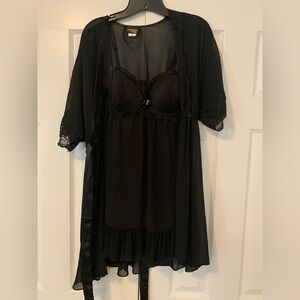 Black Lace Trim Chemise and Robe Set - Women Intimates